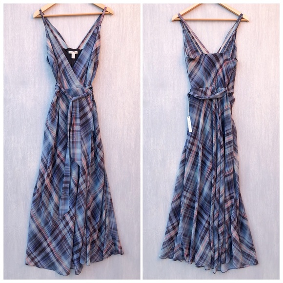 Presley Skye Dresses & Skirts - NWT Presley Skye plaid maxi wrap dress S